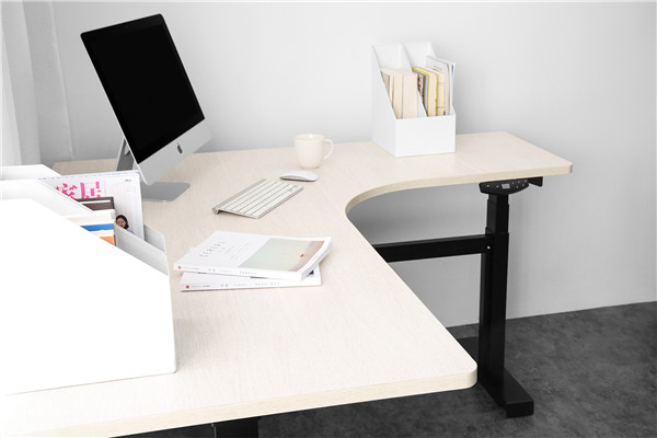 R02-2 Electric adjustable height standing desk